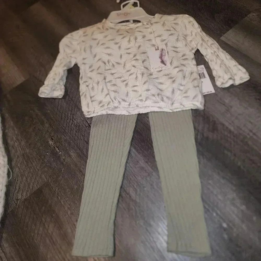 JESSICA SIMPSON 2 PIECE SET